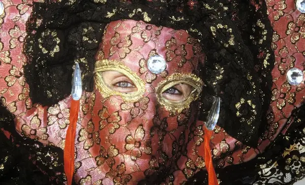 Foto: Landesmedienzentrum Baden-Württemberg, Omar Balliali Venezianische Maske