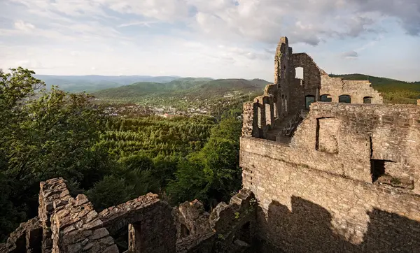 Foto: Staatliche Schlösser und Gärten Baden-Württemberg, Günther Bayerl Altes Schloss Hohenbaden, Ruine